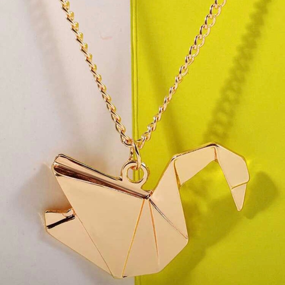 3/$30 💛 Origami Pendant Necklace - Picture 2 of 3